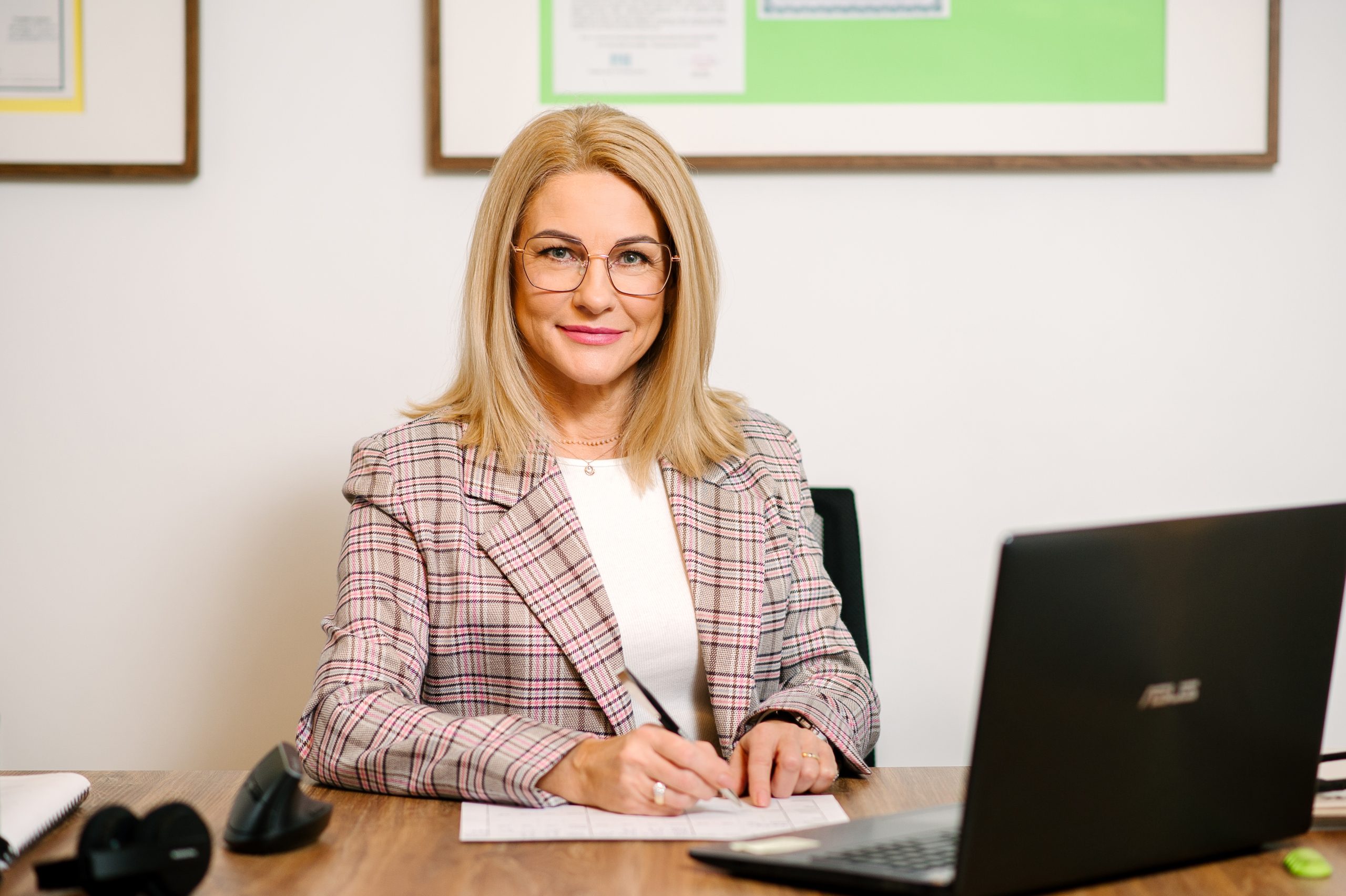 Katarzyna Chadaj terapeuta biofeedback zdjęcie w gabinecie Edurado